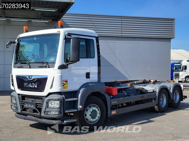 MAN TGS 28.460 6X2 20 Tonnes Marrel containersystem Automatic Liftachse Euro 6 - משאית הרמת וו: תמונה 3 MAN TGS 28.460 6X2 20 Tonnes Marrel containersystem Automatic Liftachse Euro 6 - משאית הרמת וו: תמונה 3