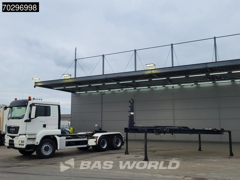 MAN TGS 33.440 6X4 25Ton AJK NHS25-5930 hooklift with 5th wheel Wechselsystem Manual Big-Axle Euro 5 - משאית הרמת וו: תמונה 3 MAN TGS 33.440 6X4 25Ton AJK NHS25-5930 hooklift with 5th wheel Wechselsystem Manual Big-Axle Euro 5 - משאית הרמת וו: תמונה 3