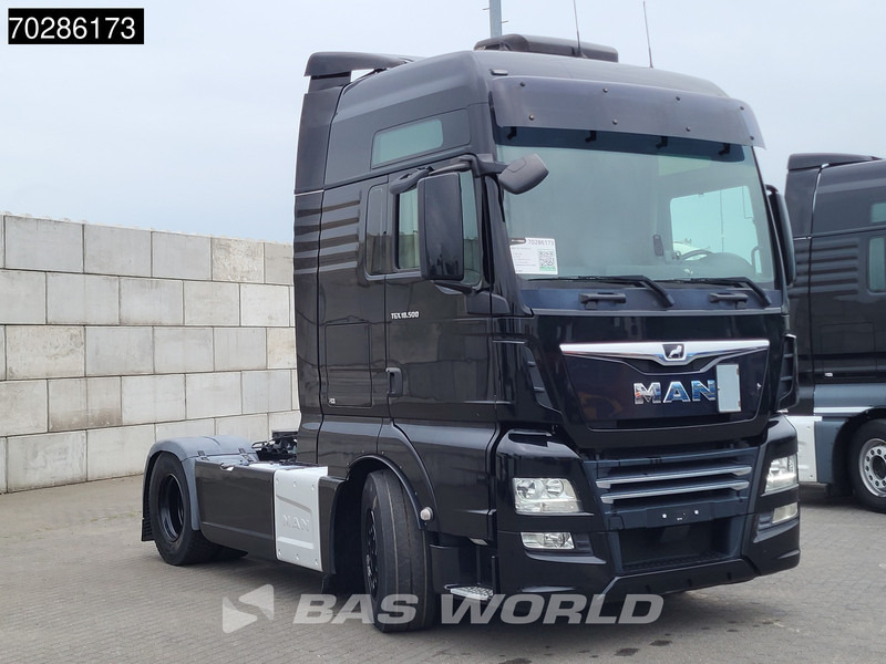 MAN TGX 18.500 4X2 XXL Retarder Leder Standklima 2xTanks Xenon ACC Euro 6 - יחידת טרקטור: תמונה 3 MAN TGX 18.500 4X2 XXL Retarder Leder Standklima 2xTanks Xenon ACC Euro 6 - יחידת טרקטור: תמונה 3