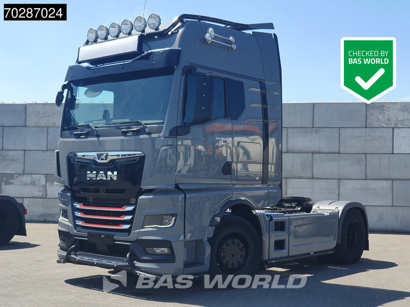 MAN TGX 18.520 4X2 Individual Lion S! GX Retarder Full-Air 2x Tanks Navi LED ACC Euro 6 - יחידת טרקטור: תמונה 1 MAN TGX 18.520 4X2 Individual Lion S! GX Retarder Full-Air 2x Tanks Navi LED ACC Euro 6 - יחידת טרקטור: תמונה 1