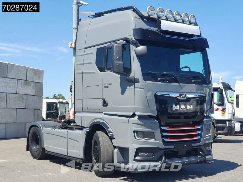 MAN TGX 18.520 4X2 Individual Lion S! GX Retarder Full-Air 2x Tanks Navi LED ACC Euro 6 - יחידת טרקטור: תמונה 3 MAN TGX 18.520 4X2 Individual Lion S! GX Retarder Full-Air 2x Tanks Navi LED ACC Euro 6 - יחידת טרקטור: תמונה 3
