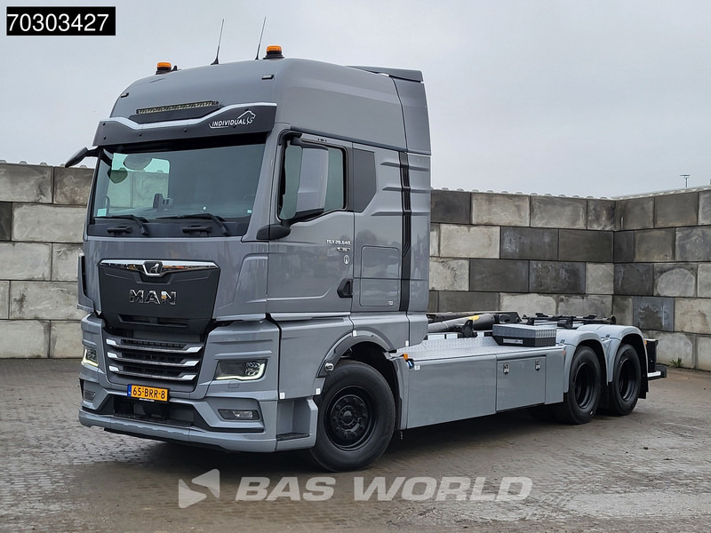 MAN TGX 28.640 TGX 6X2 NL-Truck APK Hyva 26-60-S containersystem Lift-axle Automatic Euro 6 - משאית הרמת וו: תמונה 3 MAN TGX 28.640 TGX 6X2 NL-Truck APK Hyva 26-60-S containersystem Lift-axle Automatic Euro 6 - משאית הרמת וו: תמונה 3