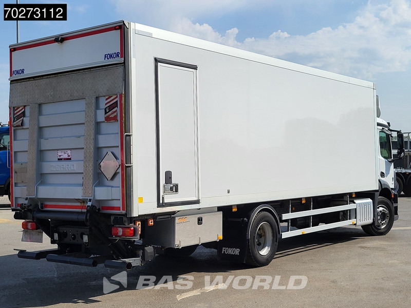 Mercedes-Benz Actros 1827 4X2 2.000kg Ladebordwand Automatic Xenon ClassicSpace Euro 6 - משאית תיבה: תמונה 5 Mercedes-Benz Actros 1827 4X2 2.000kg Ladebordwand Automatic Xenon ClassicSpace Euro 6 - משאית תיבה: תמונה 5