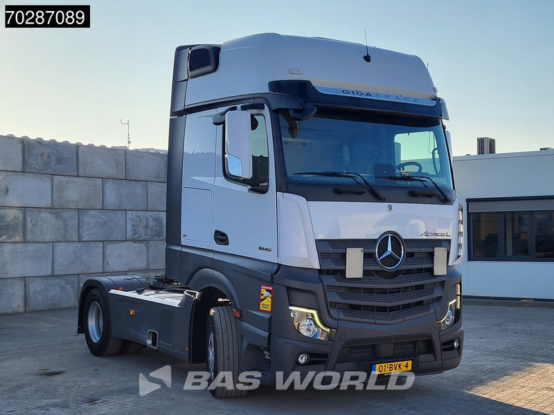 Mercedes-Benz Actros 1845 4X2 NL-Truck Retarder 2xTanks Standklima ACC Navi Euro 6 - יחידת טרקטור: תמונה 3 Mercedes-Benz Actros 1845 4X2 NL-Truck Retarder 2xTanks Standklima ACC Navi Euro 6 - יחידת טרקטור: תמונה 3