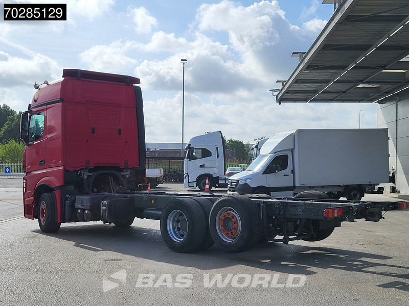 Mercedes-Benz Actros 2548 Actros 6X2 BigSpace Retarder PTO Liftachse Xenon ACC Navi Euro 6 - משאית עם שלדת תא: תמונה 2 Mercedes-Benz Actros 2548 Actros 6X2 BigSpace Retarder PTO Liftachse Xenon ACC Navi Euro 6 - משאית עם שלדת תא: תמונה 2