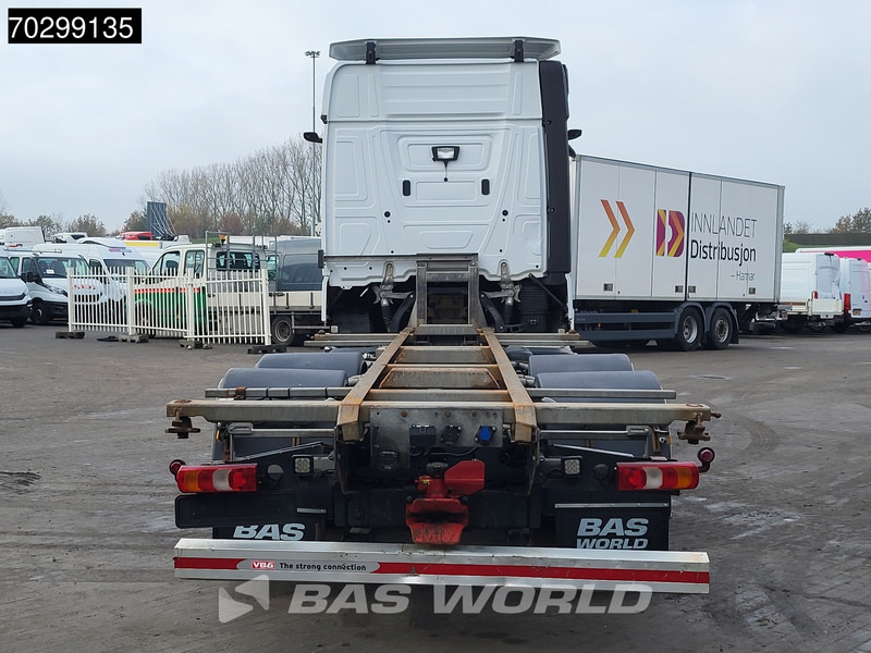 Mercedes-Benz Actros 2553 Actros 6X2 Full Air Retarder Lift Axle Euro 6 - מוביל מכולות/ משאית החלפת גוף: תמונה 3 Mercedes-Benz Actros 2553 Actros 6X2 Full Air Retarder Lift Axle Euro 6 - מוביל מכולות/ משאית החלפת גוף: תמונה 3