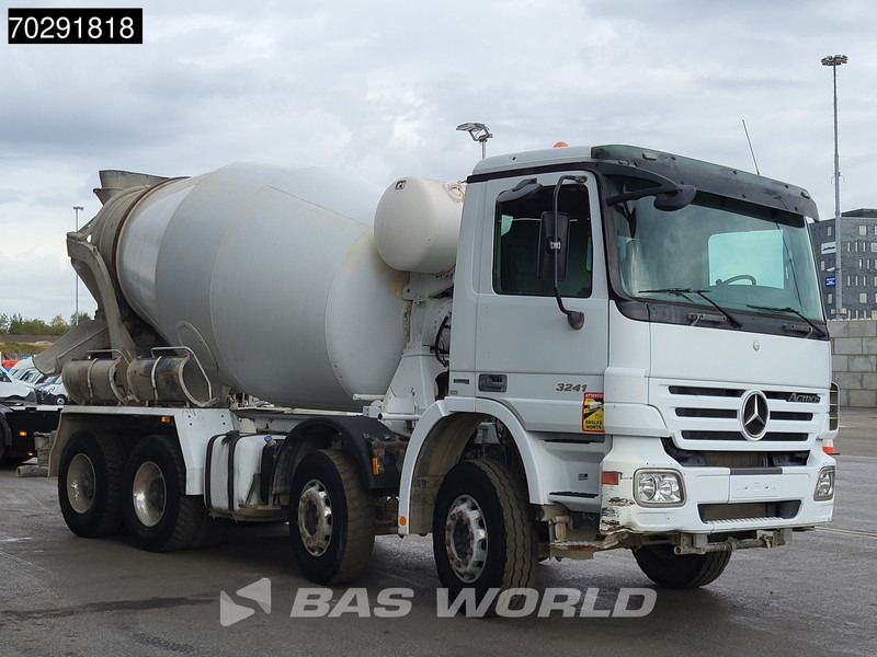 Mercedes-Benz Actros 3241 8X4 9m3 Stetter Steelsuspension 3-Pedals Retarder Euro 4 - משאית מערבלת בטון: תמונה 3 Mercedes-Benz Actros 3241 8X4 9m3 Stetter Steelsuspension 3-Pedals Retarder Euro 4 - משאית מערבלת בטון: תמונה 3