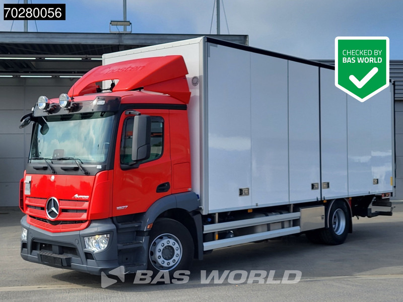 Mercedes-Benz Antos 1827 4X2 19tonner 2000kg Ladebordwand Automatic Euro 6 - משאית תיבה: תמונה 1 Mercedes-Benz Antos 1827 4X2 19tonner 2000kg Ladebordwand Automatic Euro 6 - משאית תיבה: תמונה 1