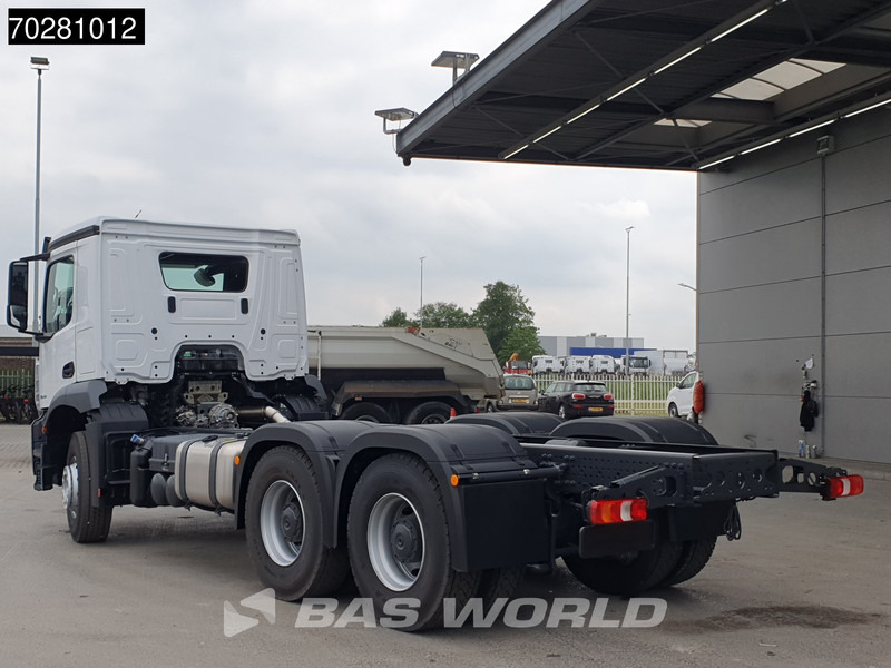 Mercedes-Benz Arocs 2636 6X4 NEW chassis Flange PTO Big-Axle Steelsuspension Euro 6 - משאית עם שלדת תא: תמונה 2 Mercedes-Benz Arocs 2636 6X4 NEW chassis Flange PTO Big-Axle Steelsuspension Euro 6 - משאית עם שלדת תא: תמונה 2