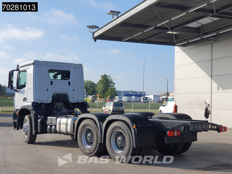 Mercedes-Benz Arocs 2636 6X4 NEW chassis Flywheel PTO Big-Axle Automatic Steelsuspension Euro 6 - משאית עם שלדת תא: תמונה 2 Mercedes-Benz Arocs 2636 6X4 NEW chassis Flywheel PTO Big-Axle Automatic Steelsuspension Euro 6 - משאית עם שלדת תא: תמונה 2