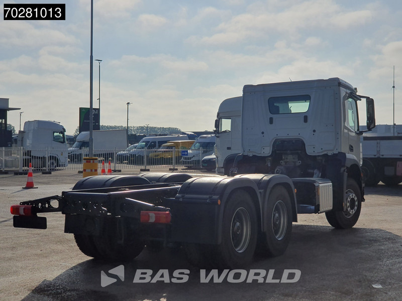Mercedes-Benz Arocs 2636 6X4 NEW chassis Flywheel PTO Big-Axle Automatic Steelsuspension Euro 6 - משאית עם שלדת תא: תמונה 5 Mercedes-Benz Arocs 2636 6X4 NEW chassis Flywheel PTO Big-Axle Automatic Steelsuspension Euro 6 - משאית עם שלדת תא: תמונה 5