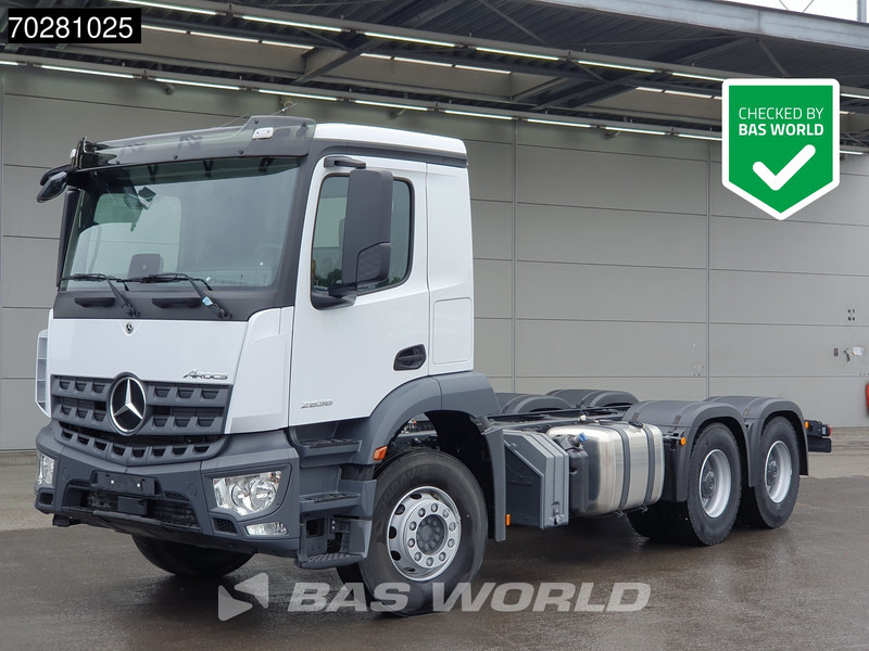Mercedes-Benz Arocs 2636 6X4 NEW chassis Flywheel PTO Big-Axle Automatic Steelsuspension Euro 6 - משאית עם שלדת תא: תמונה 1 Mercedes-Benz Arocs 2636 6X4 NEW chassis Flywheel PTO Big-Axle Automatic Steelsuspension Euro 6 - משאית עם שלדת תא: תמונה 1