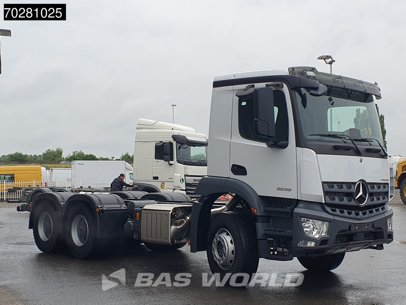 Mercedes-Benz Arocs 2636 6X4 NEW chassis Flywheel PTO Big-Axle Automatic Steelsuspension Euro 6 - משאית עם שלדת תא: תמונה 3 Mercedes-Benz Arocs 2636 6X4 NEW chassis Flywheel PTO Big-Axle Automatic Steelsuspension Euro 6 - משאית עם שלדת תא: תמונה 3