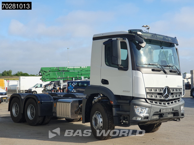 Mercedes-Benz Arocs 2636 6X4 NEW chassis Flywheel PTO Big-Axle Automatic Steelsuspension Euro 6 - משאית עם שלדת תא: תמונה 3 Mercedes-Benz Arocs 2636 6X4 NEW chassis Flywheel PTO Big-Axle Automatic Steelsuspension Euro 6 - משאית עם שלדת תא: תמונה 3
