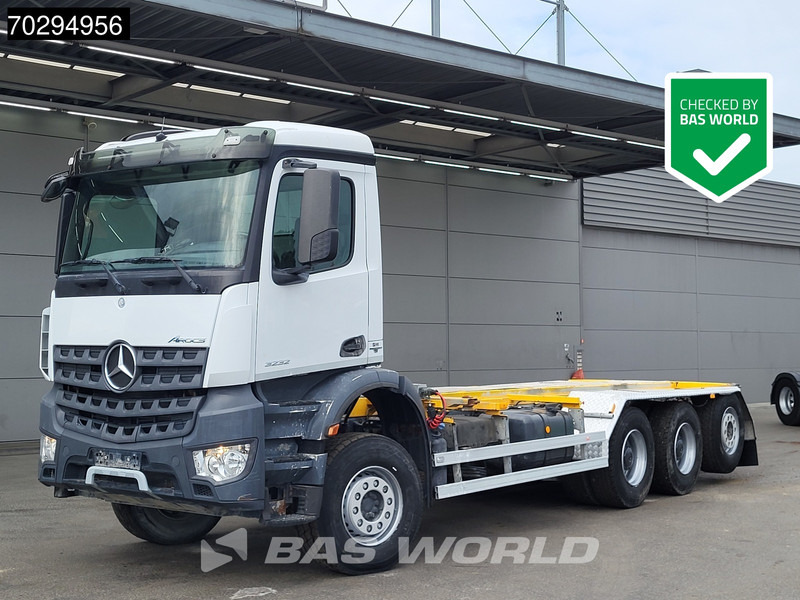 Mercedes-Benz Arocs 3232 Arocs 8X4 LOW Mileage! BDF Big-Axle Lift+Steering-Axle Euro 6 - מוביל מכולות/ משאית החלפת גוף: תמונה 1 Mercedes-Benz Arocs 3232 Arocs 8X4 LOW Mileage! BDF Big-Axle Lift+Steering-Axle Euro 6 - מוביל מכולות/ משאית החלפת גוף: תמונה 1