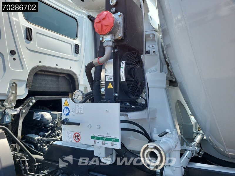 Mercedes-Benz Arocs 4145 8X4 NEW! 10m3 Schwing Stetter Mixer Manual Big-Axle Steel suspension Euro 3 - משאית מערבלת בטון: תמונה 5 Mercedes-Benz Arocs 4145 8X4 NEW! 10m3 Schwing Stetter Mixer Manual Big-Axle Steel suspension Euro 3 - משאית מערבלת בטון: תמונה 5