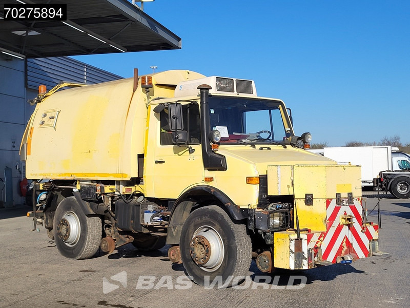 Mercedes-Benz Unimog 1650 4X4 Assaloni Vaccuum truck 4x4 Railway Manual Euro 2 - משאית ואקום: תמונה 3 Mercedes-Benz Unimog 1650 4X4 Assaloni Vaccuum truck 4x4 Railway Manual Euro 2 - משאית ואקום: תמונה 3