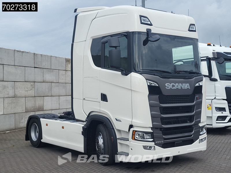 Scania S460 4X2 NEW! Retarder 2x Tanks ACC Navi Standklima - יחידת טרקטור: תמונה 3 Scania S460 4X2 NEW! Retarder 2x Tanks ACC Navi Standklima - יחידת טרקטור: תמונה 3