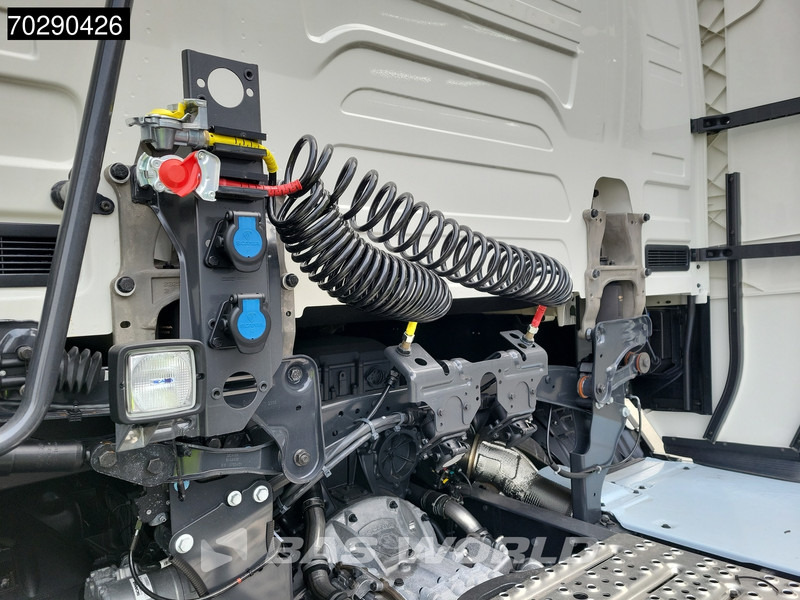 Scania S500 4X2 NEW! Full-Air Retarder Leder 2x Tanks ACC Standklima - יחידת טרקטור: תמונה 5 Scania S500 4X2 NEW! Full-Air Retarder Leder 2x Tanks ACC Standklima - יחידת טרקטור: תמונה 5