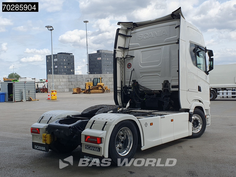 Scania S770 4X2 Full-Air Retarder 2x Tanks Standklima Alcoa's Leather - יחידת טרקטור: תמונה 5 Scania S770 4X2 Full-Air Retarder 2x Tanks Standklima Alcoa's Leather - יחידת טרקטור: תמונה 5
