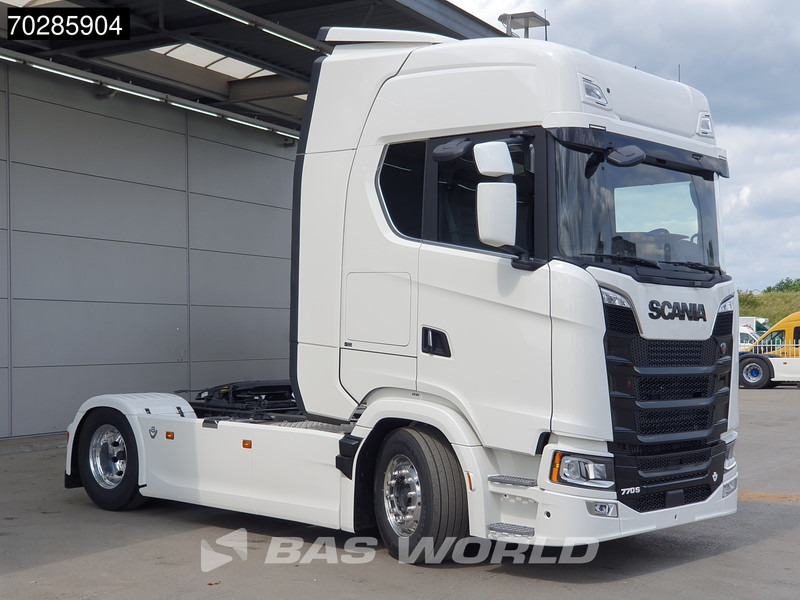 Scania S770 4X2 Full-Air Retarder 2x Tanks Standklima Alcoa's Leather - יחידת טרקטור: תמונה 3 Scania S770 4X2 Full-Air Retarder 2x Tanks Standklima Alcoa's Leather - יחידת טרקטור: תמונה 3