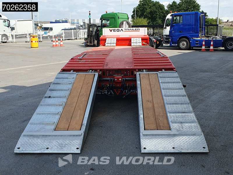 חָדָשׁ סמיטריילר עם מטען נמוך Vega STANDARD LOWBED 2 axles Lift + 2xLenkachse Hydraulic Ramps: תמונה 12