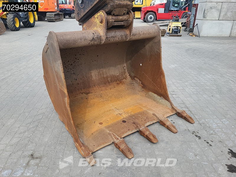 מחפר סורק Volvo EC250 E L: תמונה 13