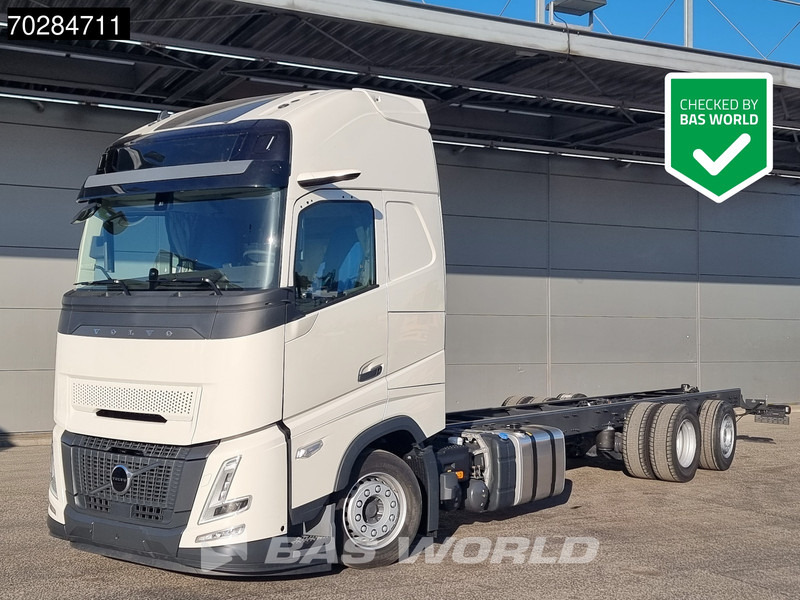 Volvo FH 62 R AERO 6X2 NEW Horsetruck chassis Lift+Lenkachse Dynamic Steering Mirror cam Euro 6 - משאית: תמונה 1 Volvo FH 62 R AERO 6X2 NEW Horsetruck chassis Lift+Lenkachse Dynamic Steering Mirror cam Euro 6 - משאית: תמונה 1