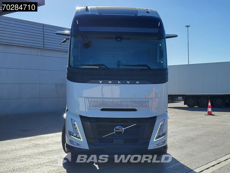 Volvo FH 62 R AERO 6X2 NEW Horsetruck chassis Lift+Lenkachse Dynamic Steering Mirror cam Euro 6 - משאית עם שלדת תא: תמונה 5 Volvo FH 62 R AERO 6X2 NEW Horsetruck chassis Lift+Lenkachse Dynamic Steering Mirror cam Euro 6 - משאית עם שלדת תא: תמונה 5