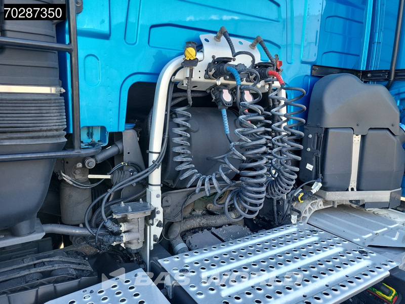 Volvo FH16 650 4X2 XL Retarder Full-Air VDS I-ParkCool Leather Alcoa's - יחידת טרקטור: תמונה 5 Volvo FH16 650 4X2 XL Retarder Full-Air VDS I-ParkCool Leather Alcoa's - יחידת טרקטור: תמונה 5