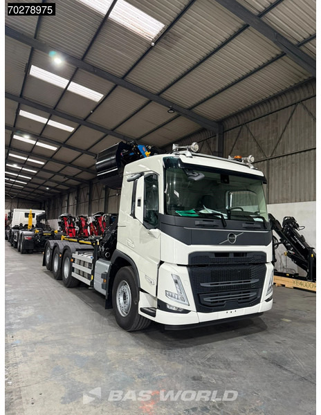 Volvo FM 460 8X4 NEW! Palfinger Q200Z95TR HPLS Crane + HT 24 TEC Hooklift ACC LED - משאית הרמת וו, משאית מנוף: תמונה 2 Volvo FM 460 8X4 NEW! Palfinger Q200Z95TR HPLS Crane + HT 24 TEC Hooklift ACC LED - משאית הרמת וו, משאית מנוף: תמונה 2