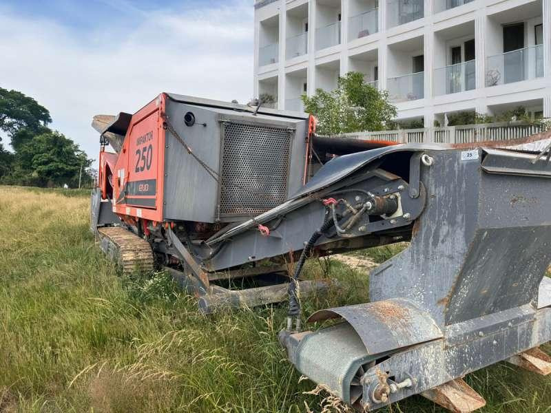 ARJES IMPAKTOR 250 EVO + crible embarqué - צרופה: תמונה 5 ARJES IMPAKTOR 250 EVO + crible embarqué - צרופה: תמונה 5