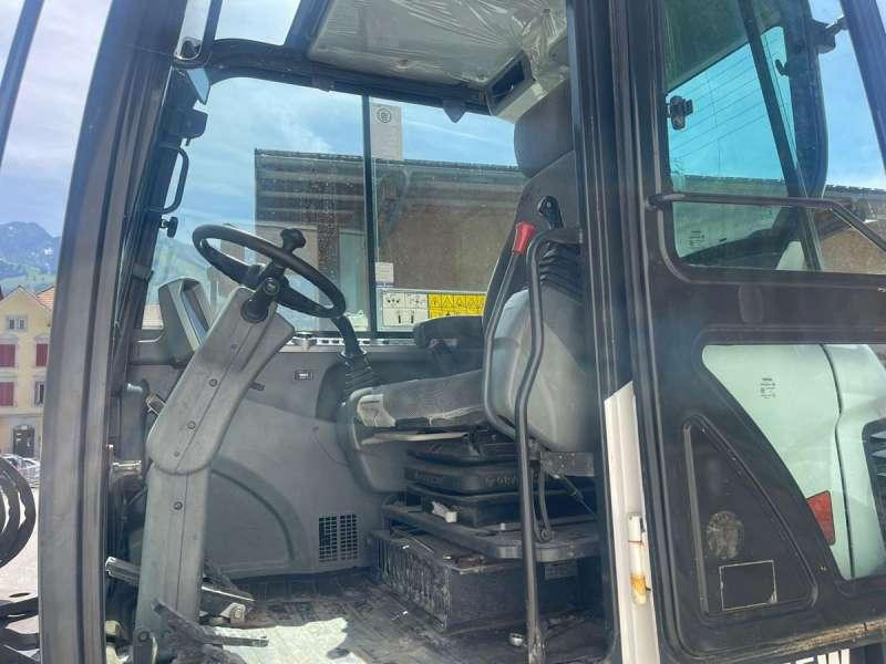 מחפר גלגלים Bobcat E55W: תמונה 10