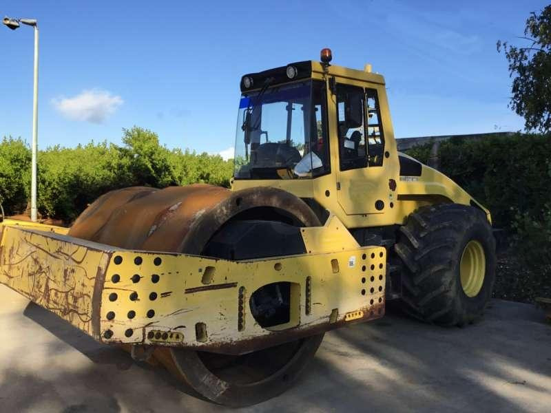 Bomag BW 226 DI-4 BVC - מכבש משולב: תמונה 1 Bomag BW 226 DI-4 BVC - מכבש משולב: תמונה 1