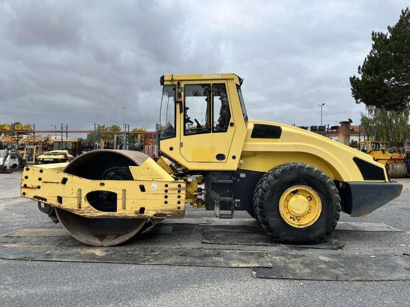 Bomag BW219DH4 - מכבש משולב: תמונה 4 Bomag BW219DH4 - מכבש משולב: תמונה 4