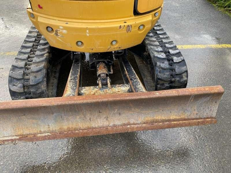 Caterpillar CANOPY 302.7DCR MACHINE SUISSE - מיני מחפר: תמונה 5 Caterpillar CANOPY 302.7DCR MACHINE SUISSE - מיני מחפר: תמונה 5