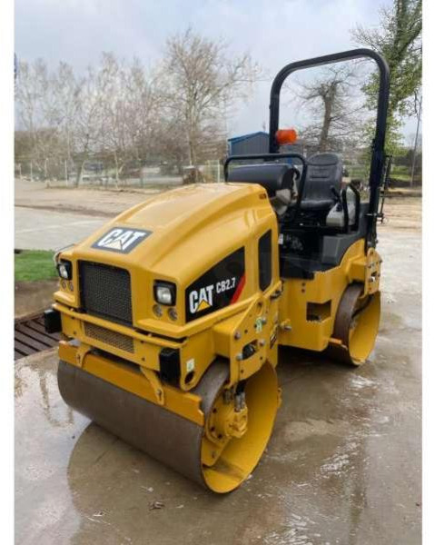Caterpillar CB2.7 - רולר כביש: תמונה 1 Caterpillar CB2.7 - רולר כביש: תמונה 1