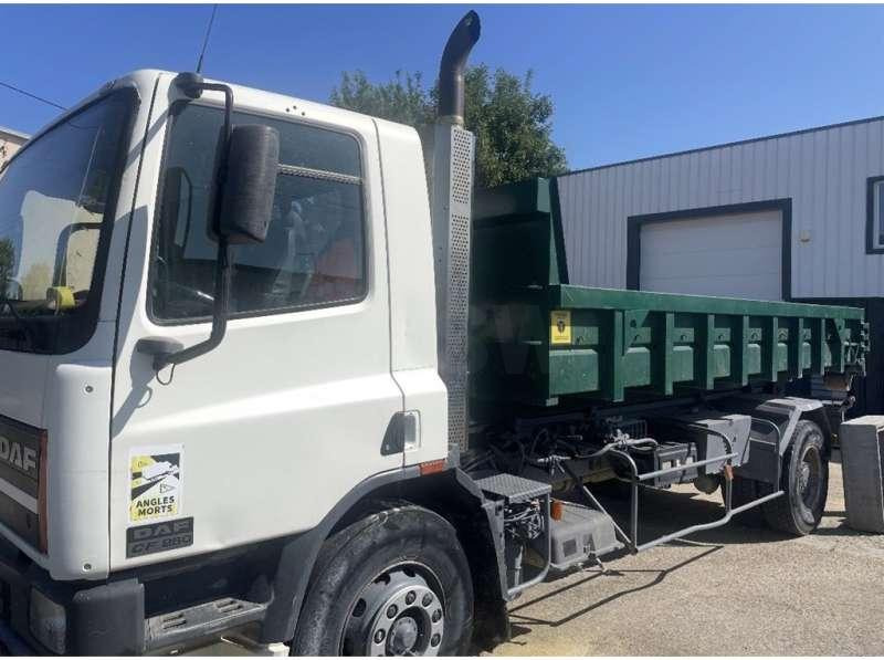 DAF 75CF - משאית הרמת וו: תמונה 5 DAF 75CF - משאית הרמת וו: תמונה 5