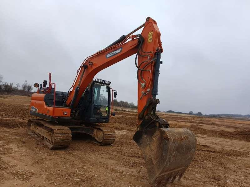 Doosan DX140LC-5 - מחפר סורק: תמונה 1 Doosan DX140LC-5 - מחפר סורק: תמונה 1