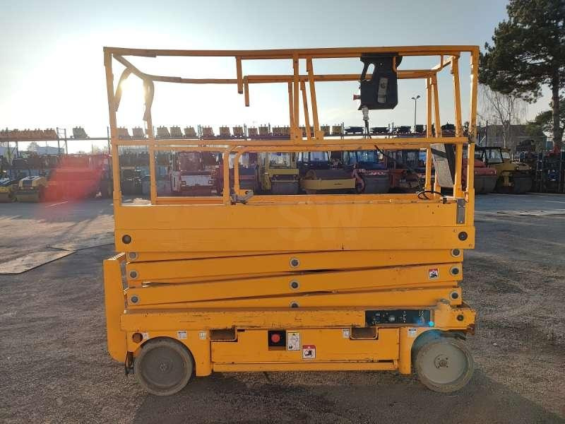 Haulotte CISEAUX COMPACT 10N - מעלית תורן אנכית: תמונה 5 Haulotte CISEAUX COMPACT 10N - מעלית תורן אנכית: תמונה 5