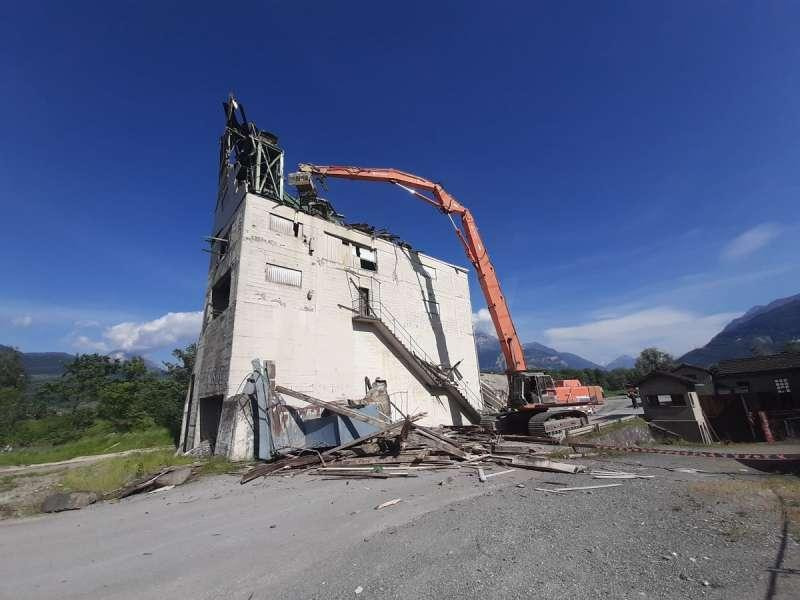 Hitachi EX400LC - מחפר הריסה: תמונה 4 Hitachi EX400LC - מחפר הריסה: תמונה 4