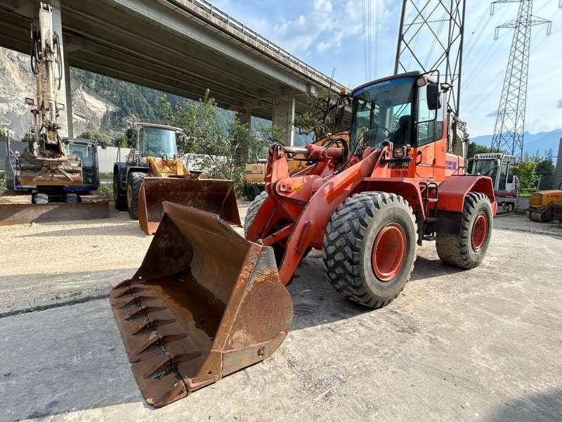 מעמיס גלגלים Hitachi W130A: תמונה 7