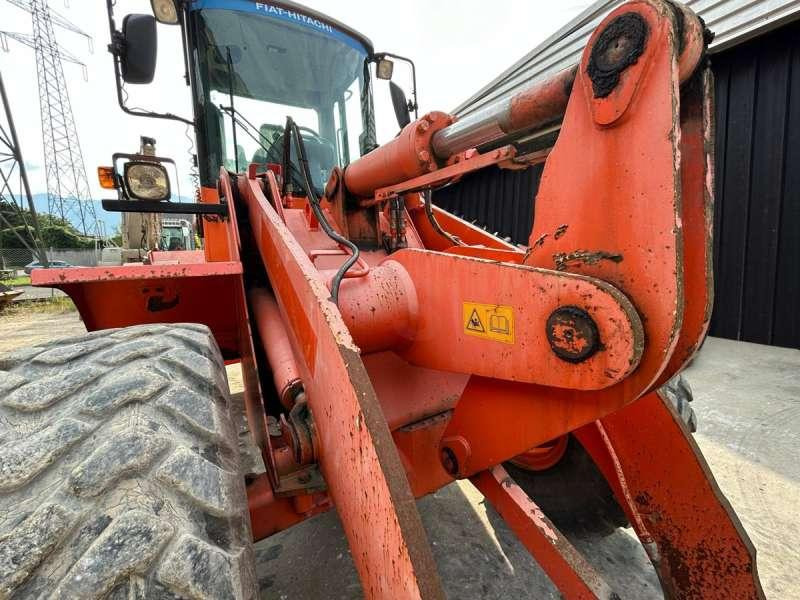 מעמיס גלגלים Hitachi W130A: תמונה 33