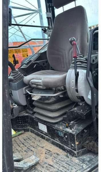 Hitachi ZX85USB-5A - מחפר סורק: תמונה 5 Hitachi ZX85USB-5A - מחפר סורק: תמונה 5