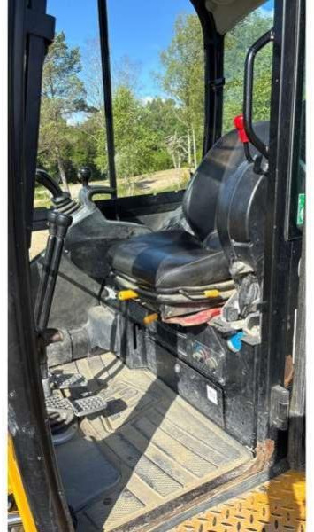 Jcb 8035ZTS - מיני מחפר: תמונה 4 Jcb 8035ZTS - מיני מחפר: תמונה 4