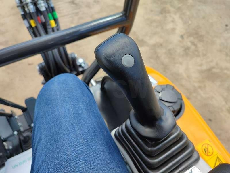 מיני מחפר Kato VXE HD 17: תמונה 41