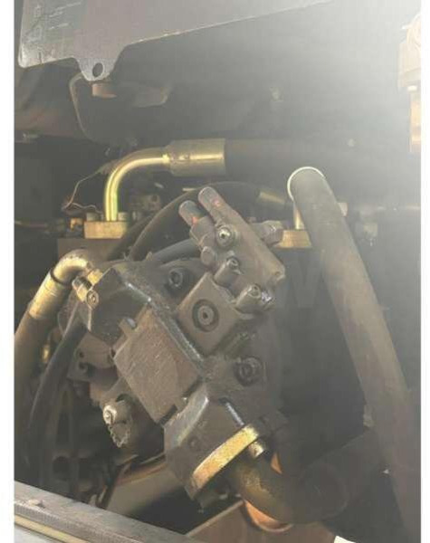 הַחכָּרָה Liebherr L576 Liebherr L576: תמונה 13