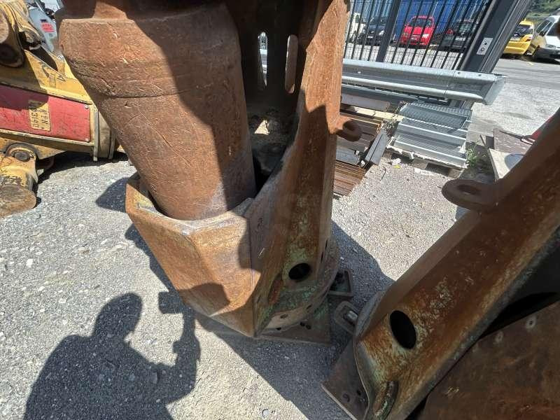 MONTABERT Lot 2 Croc Béton - מזמרת הריסה: תמונה 5 MONTABERT Lot 2 Croc Béton - מזמרת הריסה: תמונה 5