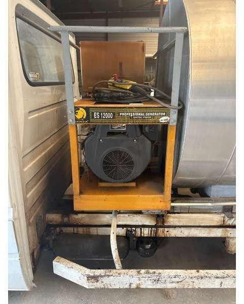 Mercedes 410 A EMULSION + TREMI GRAVILLON - מפיץ אספלט: תמונה 4 Mercedes 410 A EMULSION + TREMI GRAVILLON - מפיץ אספלט: תמונה 4