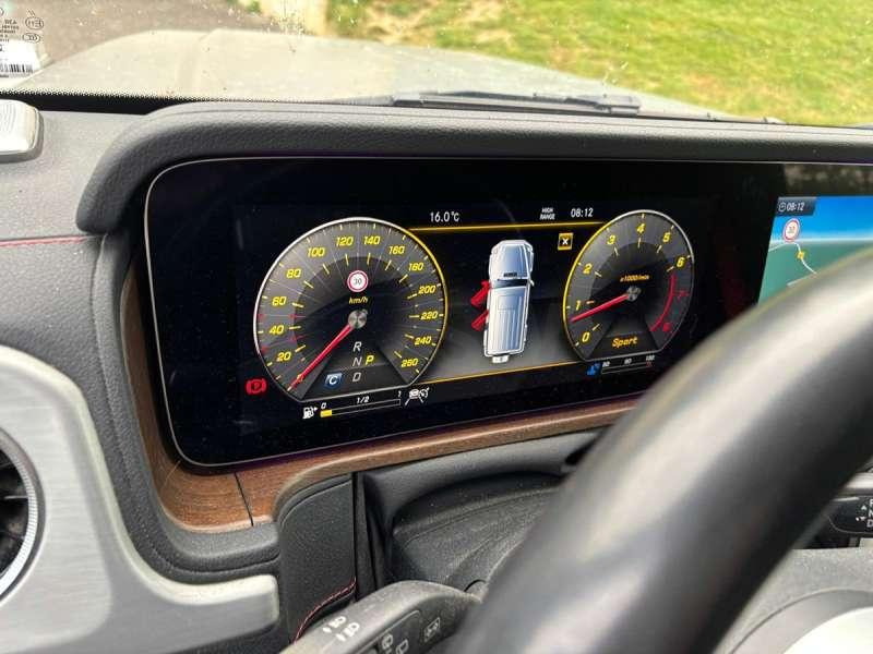SUV Mercedes G500: תמונה 11